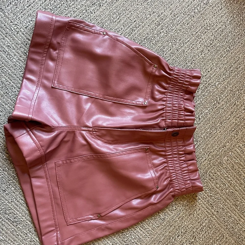 Zara Burgundy Leather Shorts - Picture 3 of 5